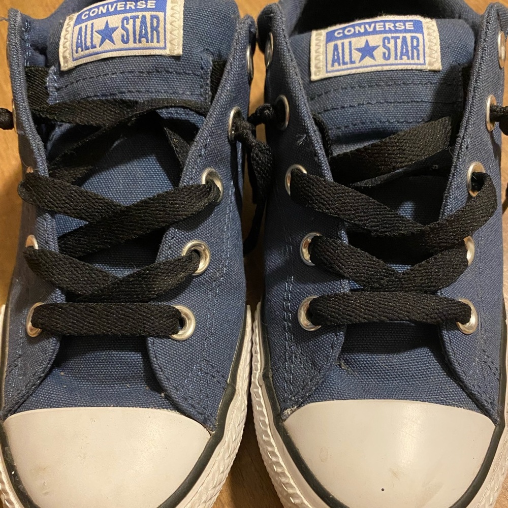 Chunky blue converse